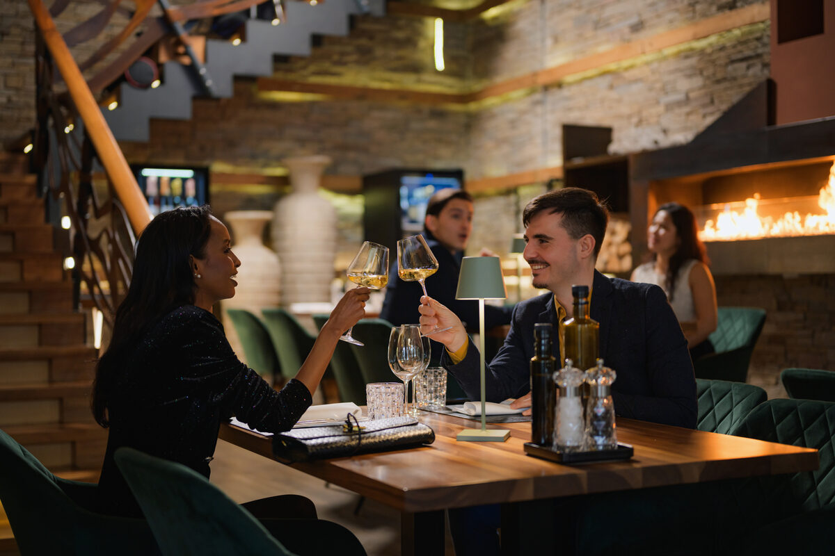 Guests at restaurants, quick-service counters and convenience stores